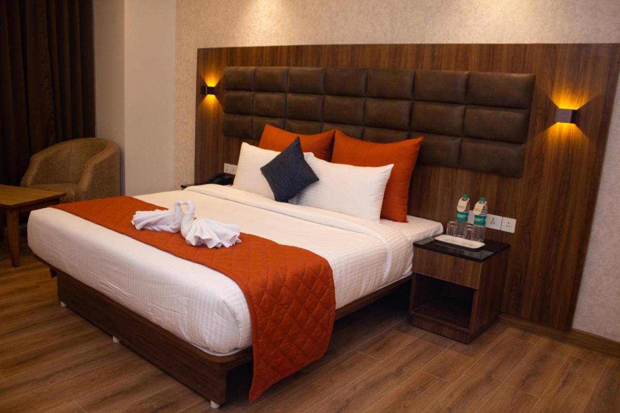 Shivas Galaxy Hotel Devanahalli Dış mekan fotoğraf
