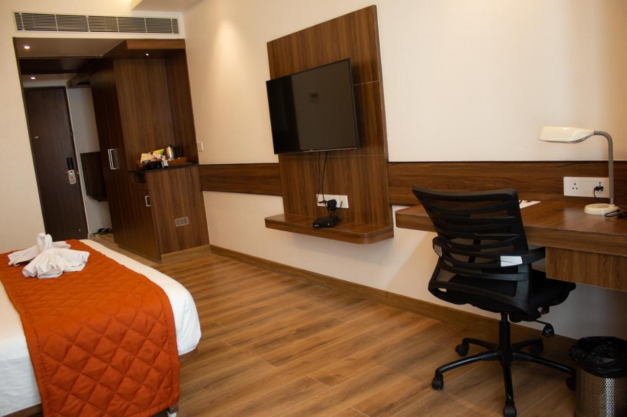 Shivas Galaxy Hotel Devanahalli Dış mekan fotoğraf