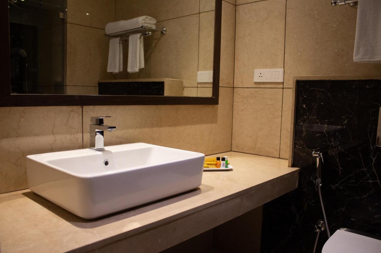 Shivas Galaxy Hotel Devanahalli Dış mekan fotoğraf